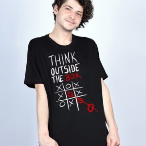 Tricou Think outside the box
