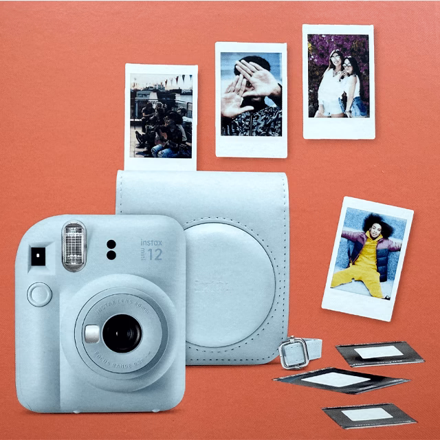 Pachet Aparat foto InstaX mini 12 Pastel Blue 1 Pachet Aparat foto InstaX mini 12 Pastel Blue