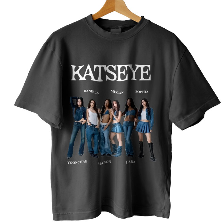 Tricou Katseye Jeans 1 Tricou Katseye Jeans